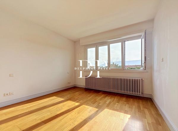 Appartement à vendre 4 pièces de 129,33 m2  (74) Annemasse