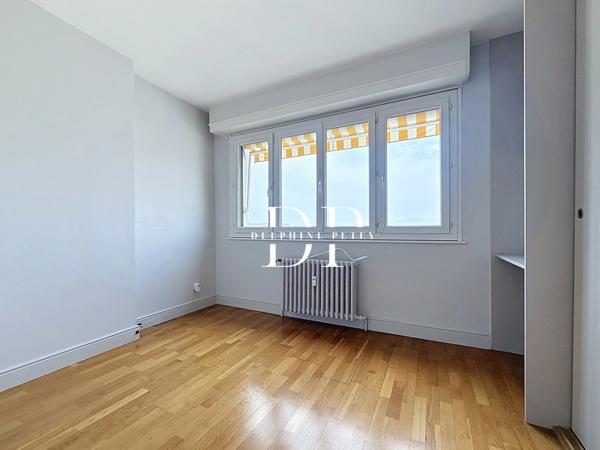 Appartement à vendre 4 pièces de 129,33 m2  (74) Annemasse