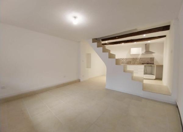 Maison à louer  2 pièces • 44 m2 Saint-Thibéry