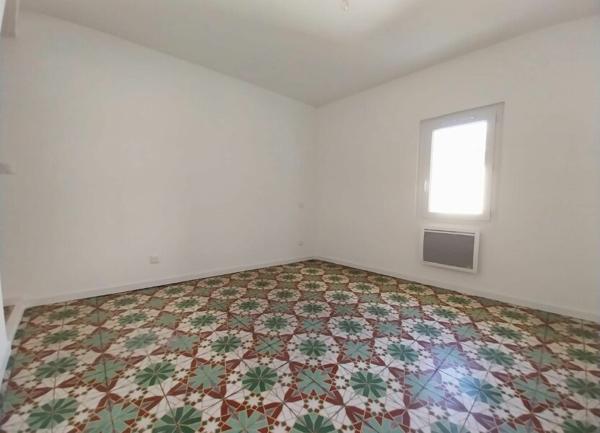 Maison à louer  2 pièces • 44 m2 Saint-Thibéry