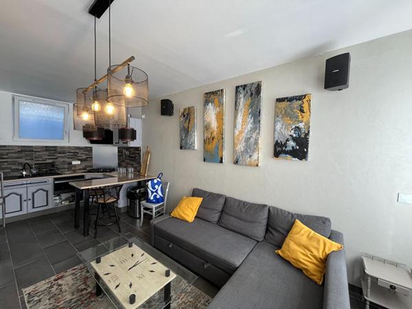 A LOUER : T2 à LILLE • • 754 € CC • Réf. 68412929679