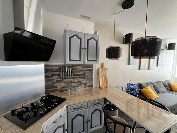 A LOUER : T2 à LILLE • • 754 € CC • Réf. 68412929679