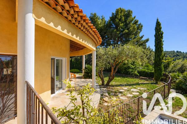Maison à vendre 5 pièces 170 m² Bandol