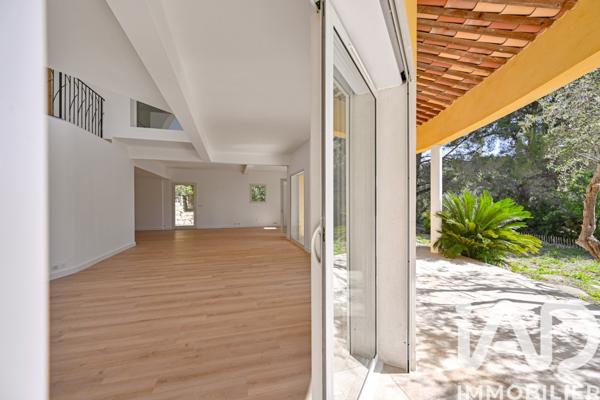 Maison à vendre 5 pièces 170 m² Bandol