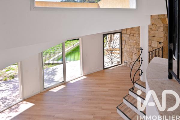 Maison à vendre 5 pièces 170 m² Bandol
