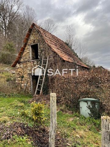 Grange au calme dans la verdure
