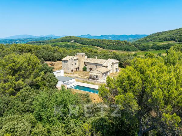 L’ULTIME CONFIDENTIELLE — UNE FERME HISTORIQUE DE PLUS DE 48 HECTARES AU CŒUR DE LA PROVENCE