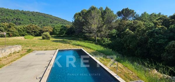 L’ULTIME CONFIDENTIELLE — UNE FERME HISTORIQUE DE PLUS DE 48 HECTARES AU CŒUR DE LA PROVENCE