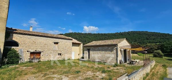 L’ULTIME CONFIDENTIELLE — UNE FERME HISTORIQUE DE PLUS DE 48 HECTARES AU CŒUR DE LA PROVENCE