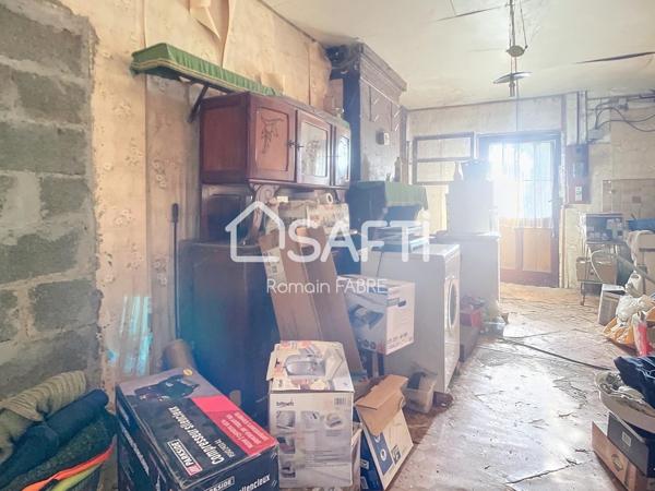 Maison de 2 chambres à rénover avec très grandes parcelles pour lotisseur…