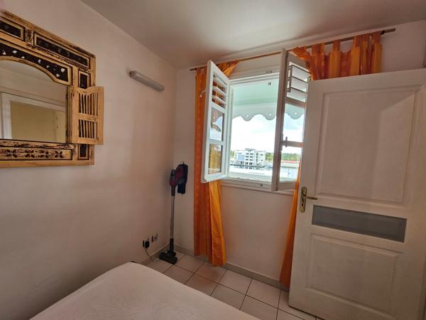 – 45 m² avec vue mer et accès direct à la plage