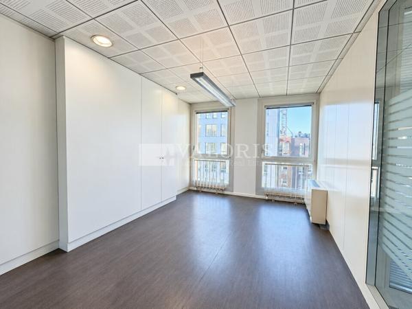 Bureau de 152m² à 797m² à la location
