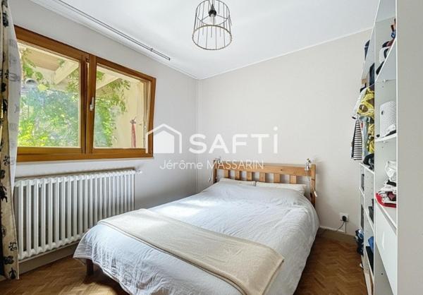 Auzeville-Tolosane - Villa 205 m²  - 8 pièces