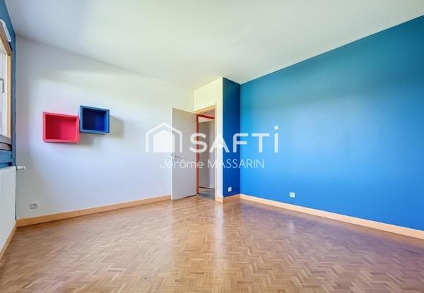 Auzeville-Tolosane - Villa 205 m²  - 8 pièces