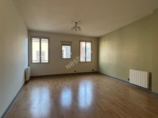 Appartement Centre-ville de Pontoise 3 pièces de 64.50m2 proche gare
