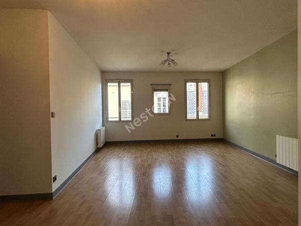 Appartement Centre-ville de Pontoise 3 pièces de 64.50m2 proche gare