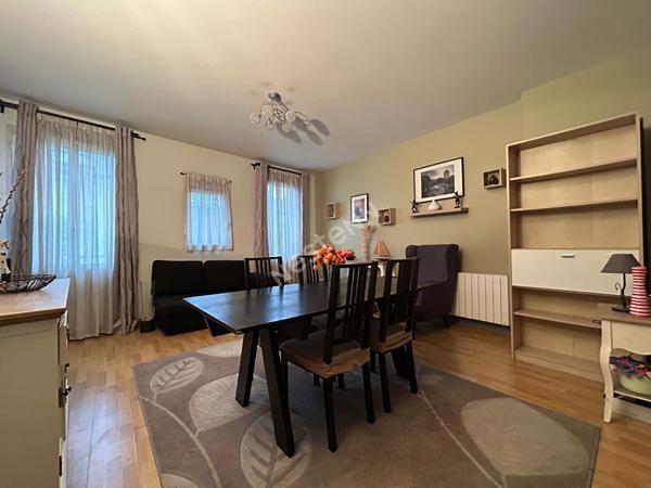 Appartement Centre-ville de Pontoise 3 pièces de 64.50m2 proche gare