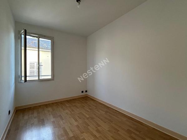 Appartement Centre-ville de Pontoise 3 pièces de 64.50m2 proche gare
