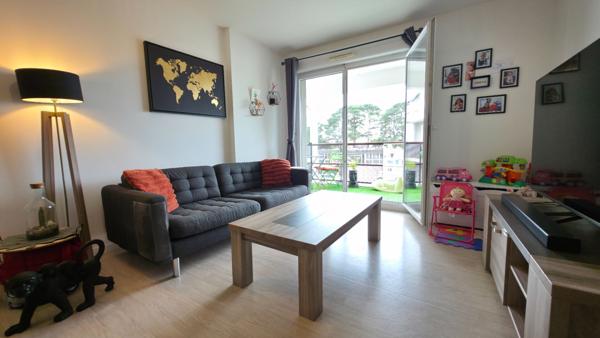 Appartement Montoir De Bretagne Type 3 de 61.08m², deux chambres, balcon, garage et stationnement