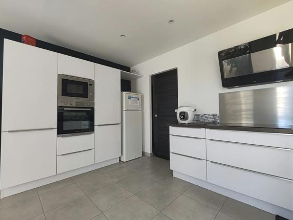 Maison à vendre 7 pièces L'HERBERGEMENT (85)