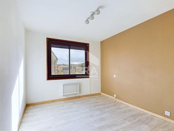 Spacieux T4 de 84 m² avec balcon et parking à Onet-le-Château