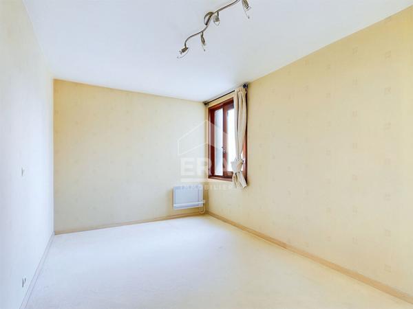 Spacieux T4 de 84 m² avec balcon et parking à Onet-le-Château