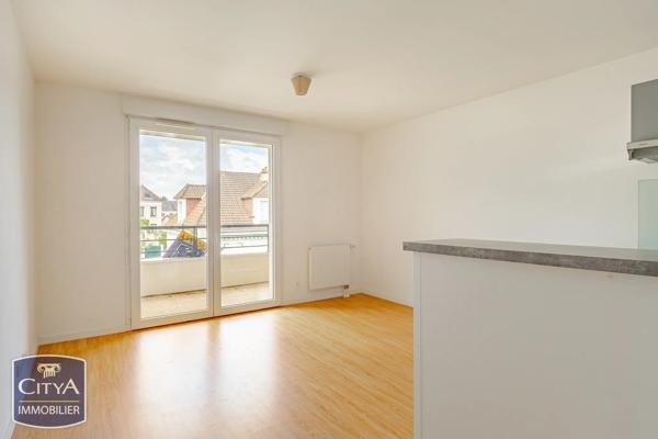 Appartement à vendre 3 pièces 59m² Saint-Cyr-sur-Loire (37540)