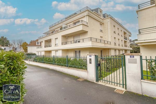 Appartement à vendre 3 pièces 59m² Saint-Cyr-sur-Loire (37540)