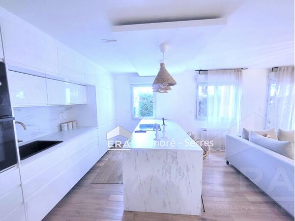 SUPERBE T3  design et moderne de 65 m2 >> BALMA