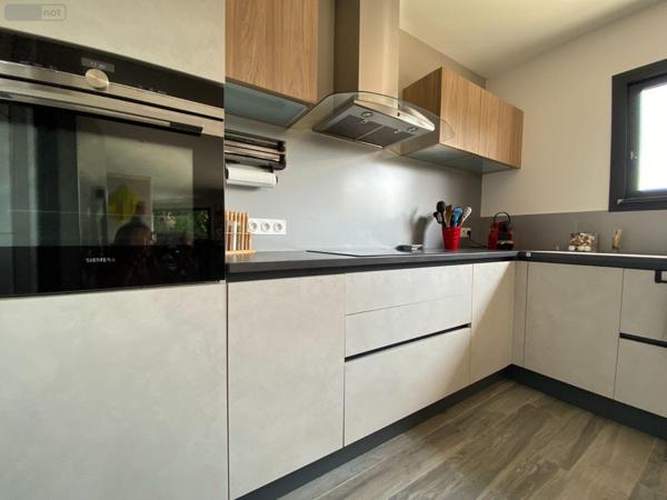 Villa à vendre à Les Billaux en Gironde (33500), ref : 11633/331