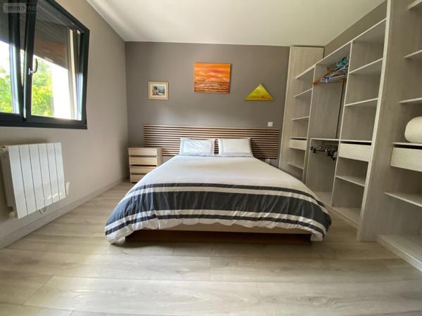 Villa à vendre à Les Billaux en Gironde (33500), ref : 11633/331