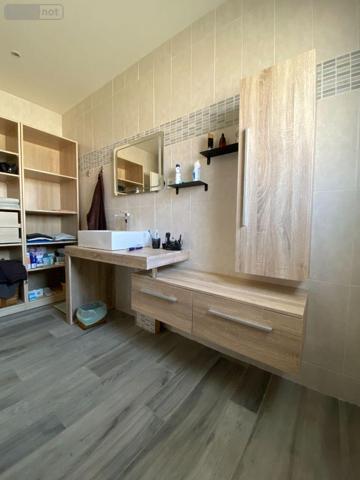 Villa à vendre à Les Billaux en Gironde (33500), ref : 11633/331