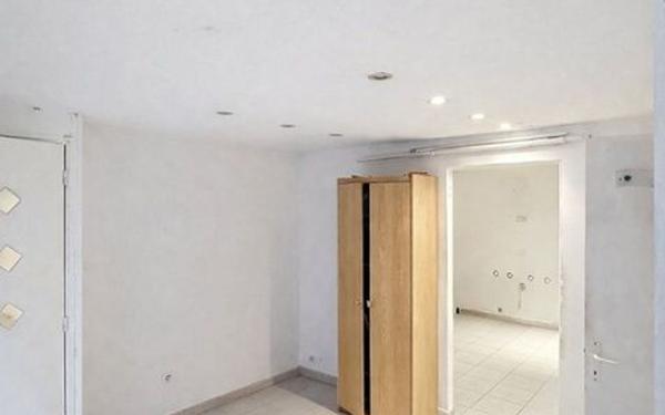 Maison à vendre    2 pièces •  Saint-Laurent-de-la-Salanque