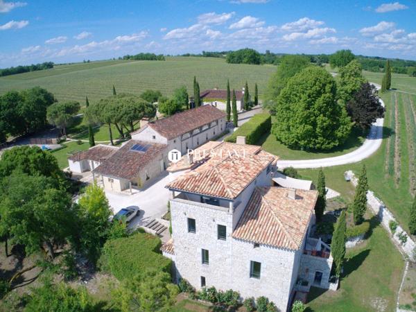 Hameau au coeur du Lot, à 25 minutes de Cahors – 900 m2 habitables sur 4 maisons., CAHORS