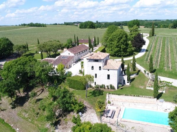 Hameau au coeur du Lot, à 25 minutes de Cahors – 900 m2 habitables sur 4 maisons., CAHORS