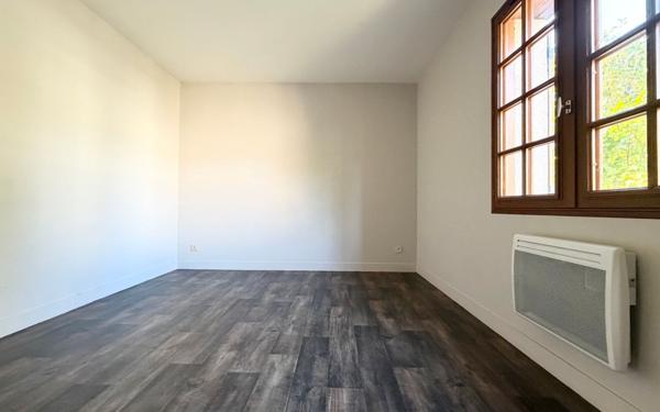 Maison à vendre    7 pièces • 147 m2 Lèves