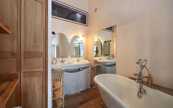 Maison à vendre    5 pièces •  Les Portes-en-Ré