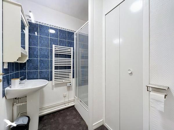 Appartement 114 000 € La Riche 1 pièce 28 m² DPE D