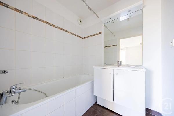 Appartement F2 à vendre  2 pièces - 39 m 2   VIGNEUX SUR SEINE  - 91