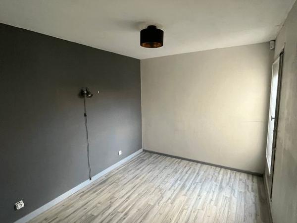 Location Maison 4 pièces 80.5 m² - 6 RUE FONTAINE Pierrelatte 26700