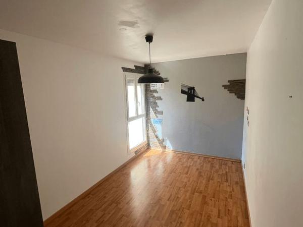 Location Maison 4 pièces 80.5 m² - 6 RUE FONTAINE Pierrelatte 26700