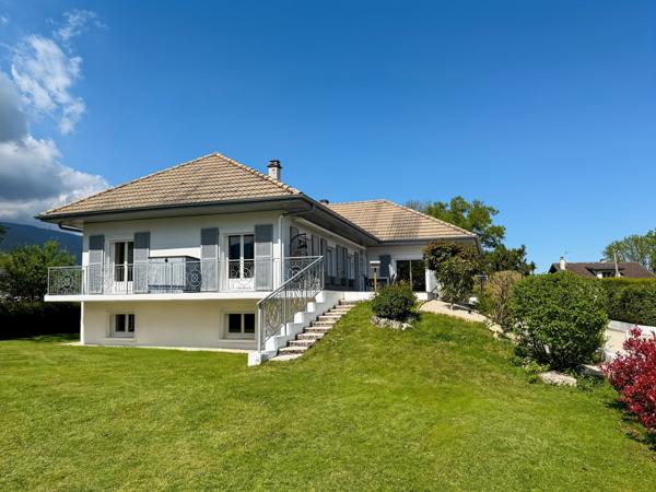 Divonne-les-Bains (01220) Maison avec appartement indépendant