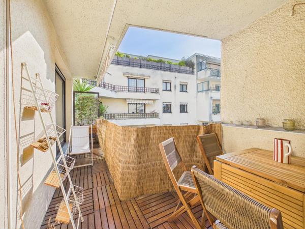 Asnières – Alma : 3 pièces avec terrasse, balcons, parking et cave