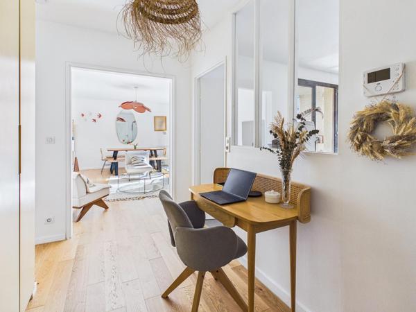 Asnières – Alma : 3 pièces avec terrasse, balcons, parking et cave