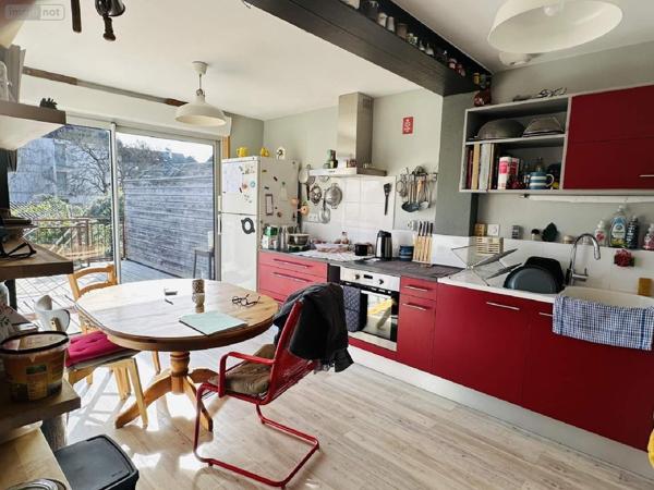 Maison à vendre à Chinon dans l'Indre-et-Loire (37500), ref : 2024/1976   
CHINON - Centre ville