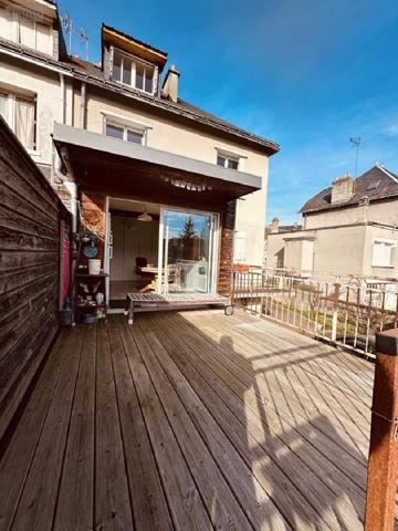 Maison à vendre à Chinon dans l'Indre-et-Loire (37500), ref : 2024/1976   
CHINON - Centre ville