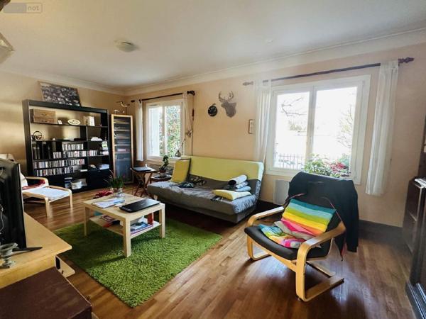 Maison à vendre à Chinon dans l'Indre-et-Loire (37500), ref : 2024/1976   
CHINON - Centre ville