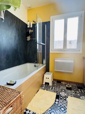 Maison à vendre à Chinon dans l'Indre-et-Loire (37500), ref : 2024/1976   
CHINON - Centre ville