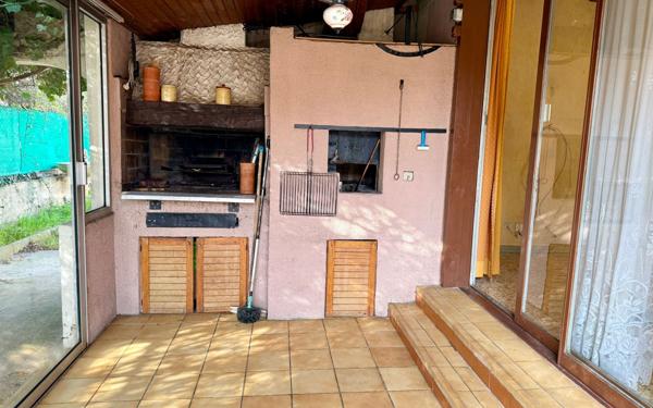 Maison à vendre    4 pièces •  Vitrolles