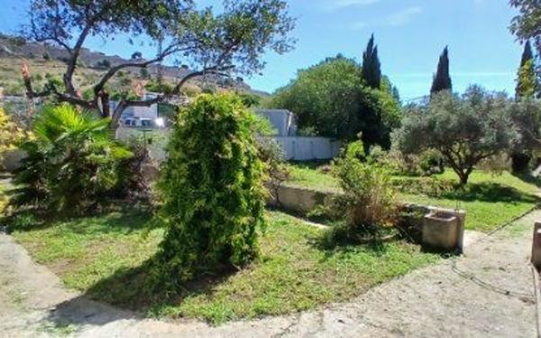 Maison à vendre    4 pièces •  Vitrolles